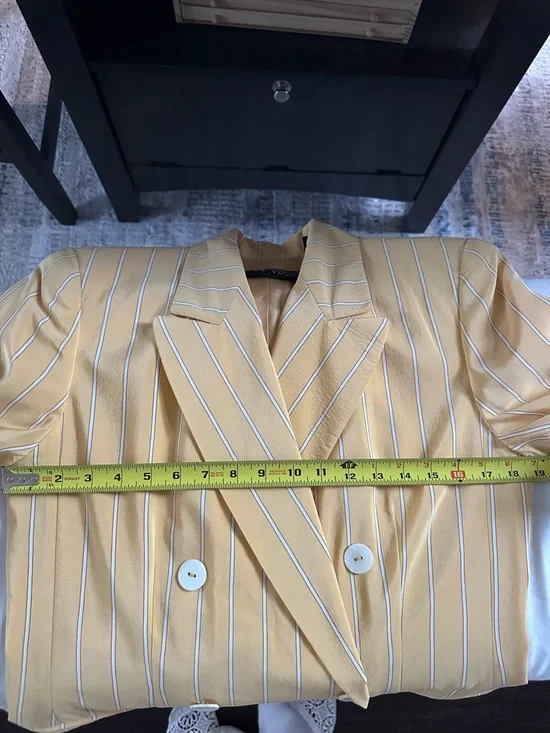 Vintage Ellen Tracy 100% Silk Blazer Yellow Pinstripe Double Breasted Size 10 - Picture 10 of 13